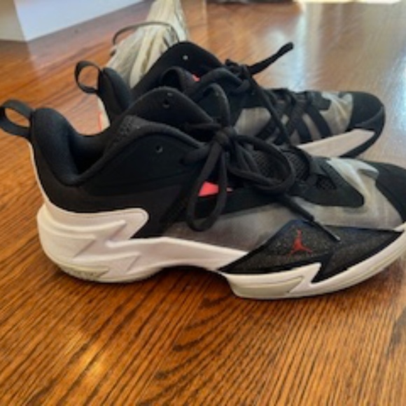 Jordan One Take 3 Black Grey Fog 2021 - Picture 3 of 3